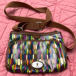 Fossil Key Per Purse Crossbody Bag Bright Leaf Feathers Brown Wide Strap Lined
